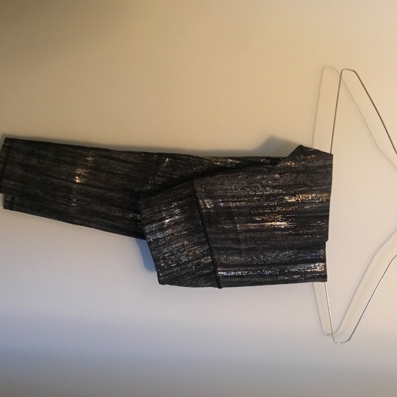 Victoria Secret Leggings - Picture 6 of 6